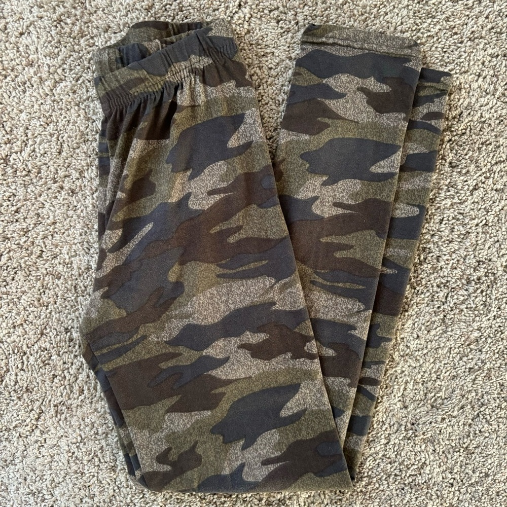 STAR RIDE Camouflage Leggings